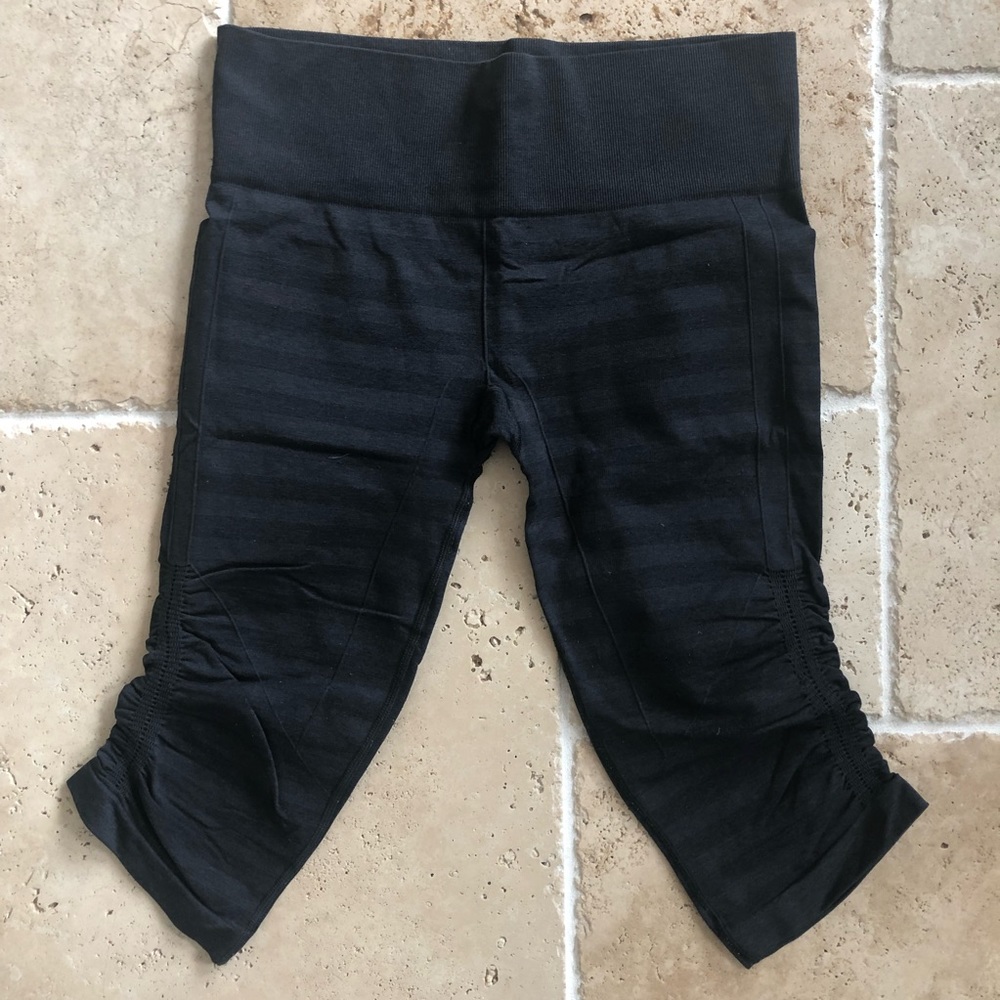 Lululemon In The Flow Crops